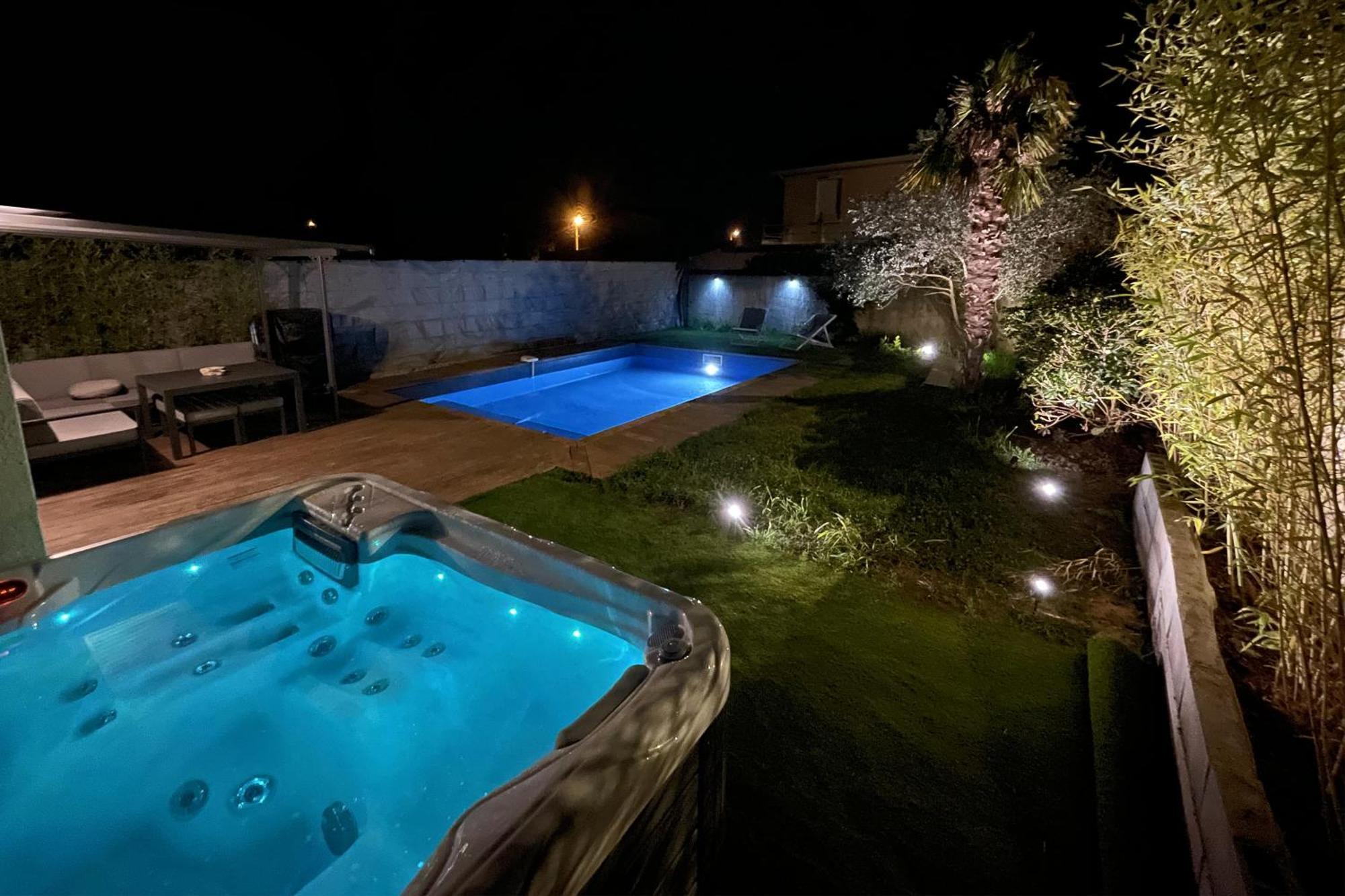 Unique! Jacuzzi Prive 35°C + Cinema Villa Entiere Meyzieu Extérieur photo